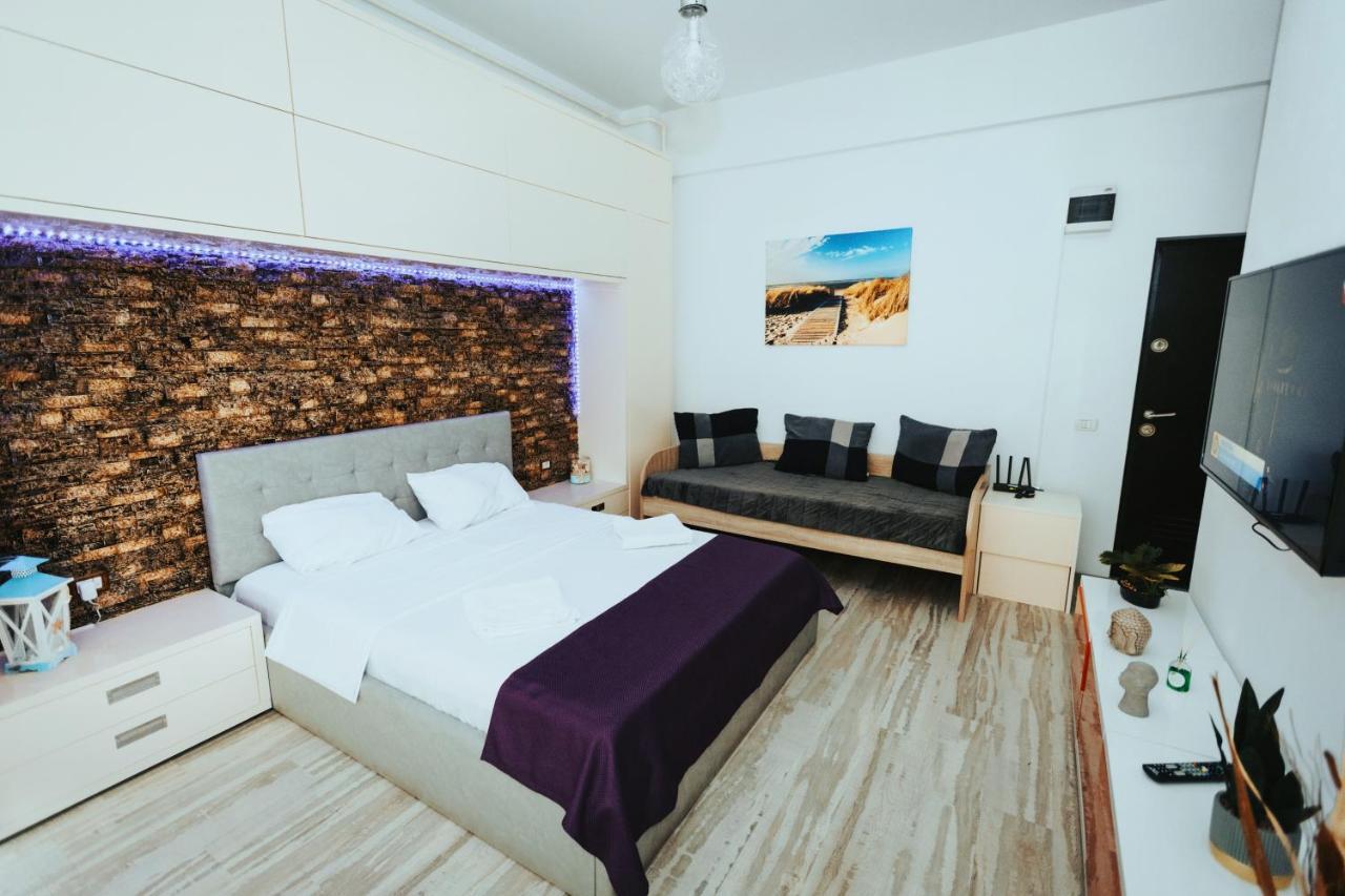 Lakeside Studio Mamaia Central Экстерьер фото