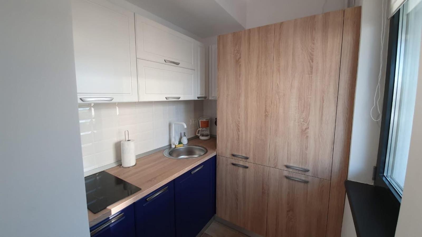 Lakeside Studio Mamaia Central Экстерьер фото
